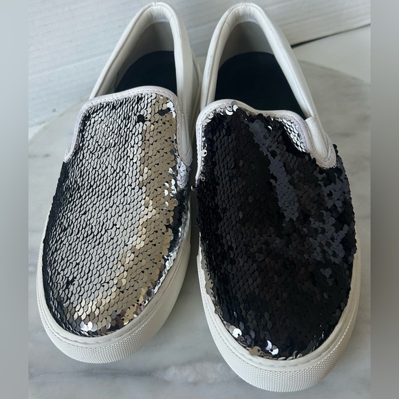 TORY BURCH CARTER FLIP SEQUINED SLIP ON SNEAKERS Sz. 9. SILVER/BLACK. LIKE NEW - Picture 6 of 10